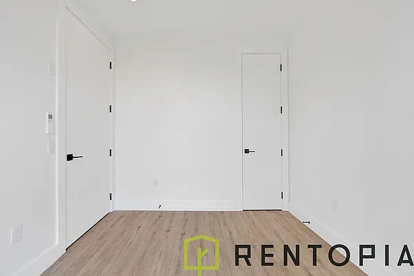 Rented by Rentopia | media 72