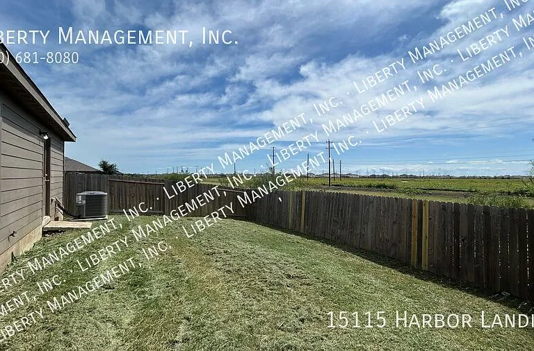 15115 Harbor Lndg — Photo 33