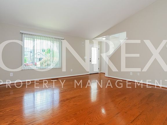 4th image of 5084 Clovercrest Ct
