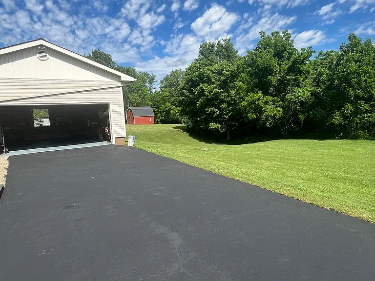 20-foot drive to the garage