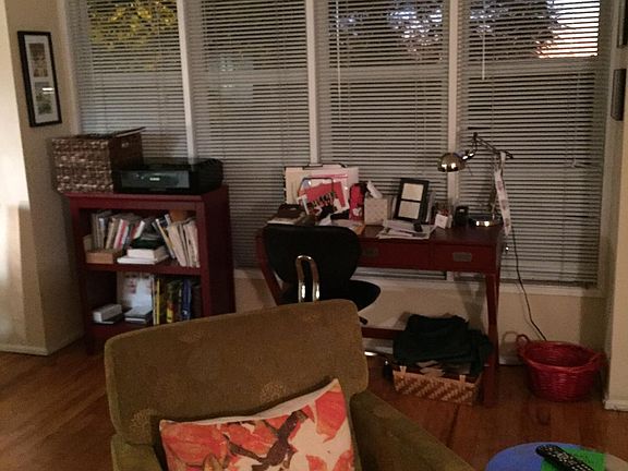 4th image of 252 Mockingbird Ln APT 2