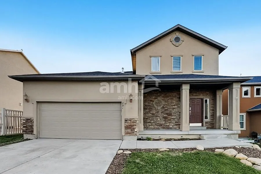 5 bed, 3.5 bath, 4103 sqft, $3,185 — Photo 1