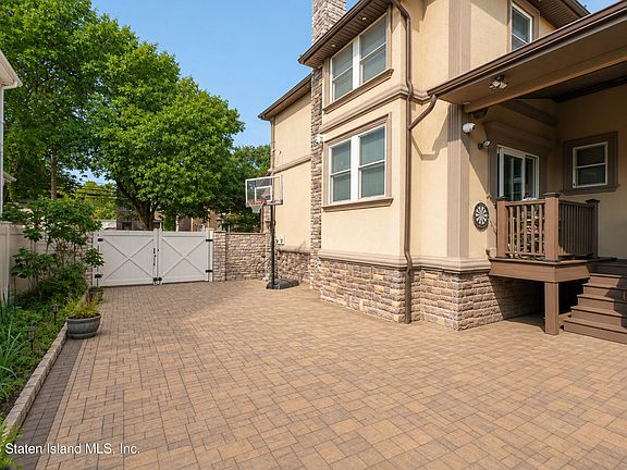 5th image of 47 Liberty Ave