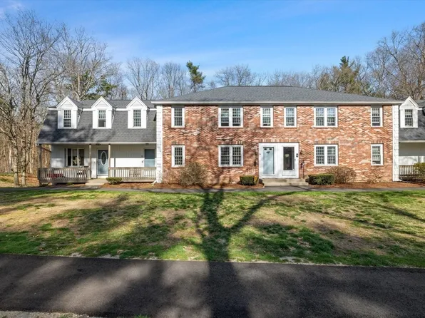 21 Colonial Dr Unit 21, Norton, MA 02766