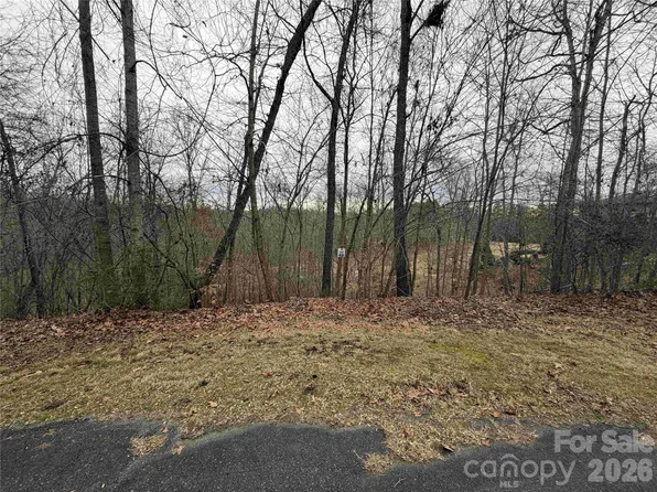 112 Commanche Ct, Statesville, NC 28677