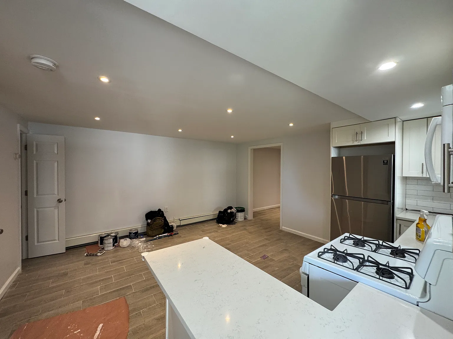 1 bed, 700 sqft, $1,900 — Photo 1