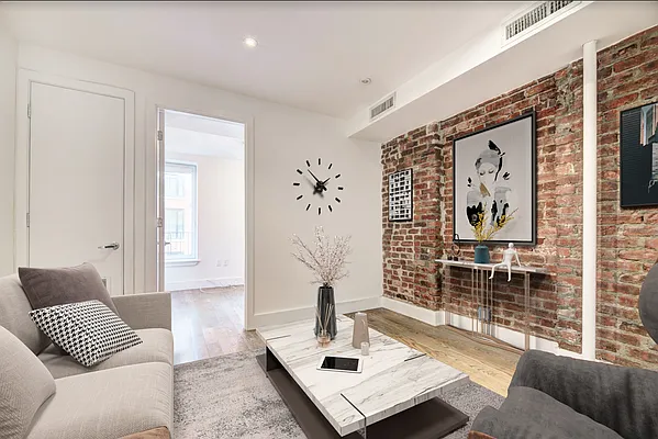 Rented by REAL New York | media 17