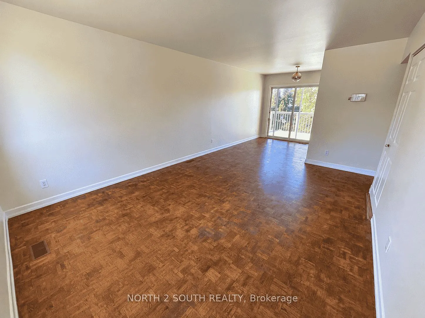 3 bed, $2,300 — Photo 2
