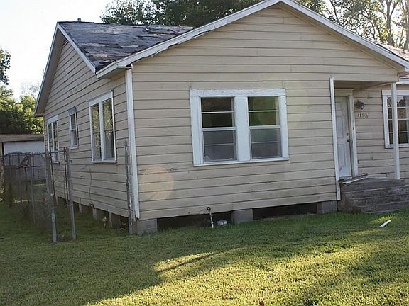4th image of 4608 Davenport St