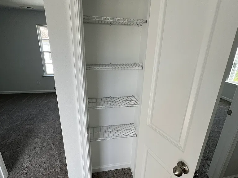 606 Mason Ave — Photo 33