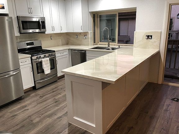 Dekton counters