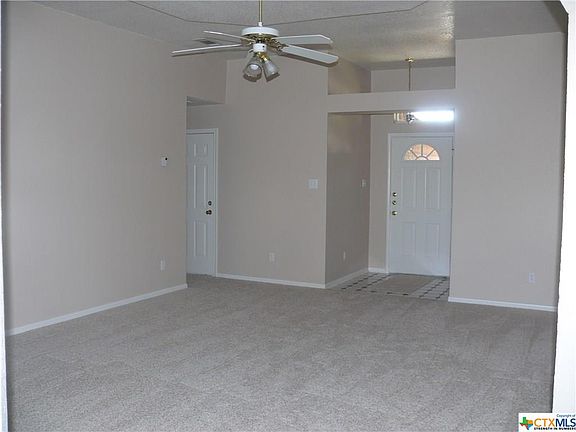 3rd image of 3814 Sawtooth Dr