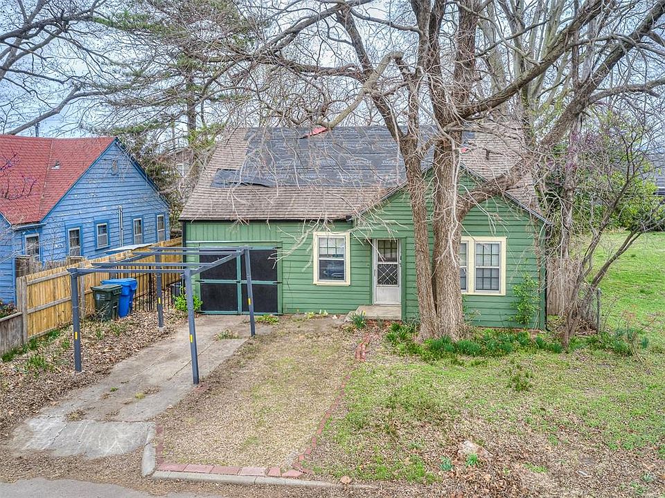 1st image of 427 Park Dr
