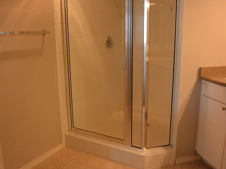 1830 SE Cutter Ln — Photo 3
