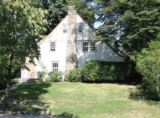 23 Terrace Ave, Riverside, CT 06878