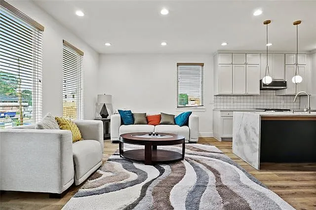 183 S Prairie Ave — Photo 31