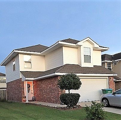 1st image of 19450 W Lake Village Dr
