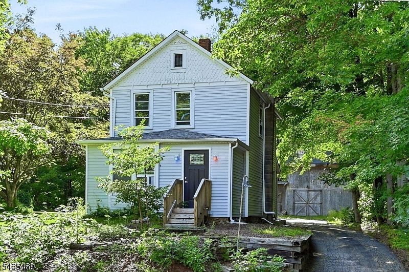 1st image of 655 Macopin Rd