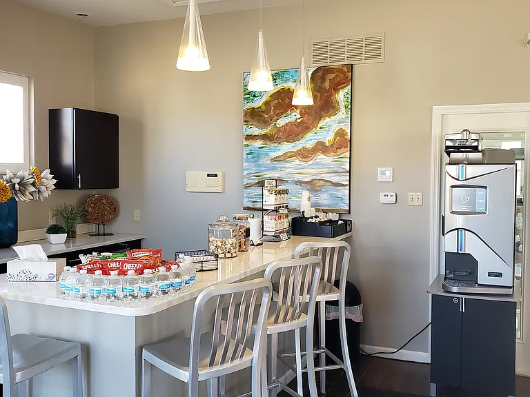 Snack & Beverage Bar