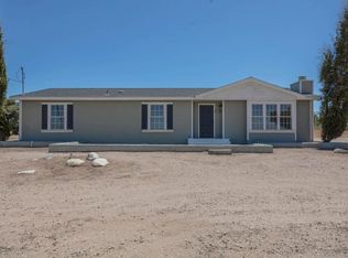 6621 Rancho Rd, Phelan, CA 92371