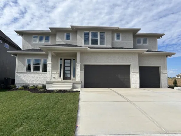 1816 SW Arbormist Dr, Lees Summit, MO 64082