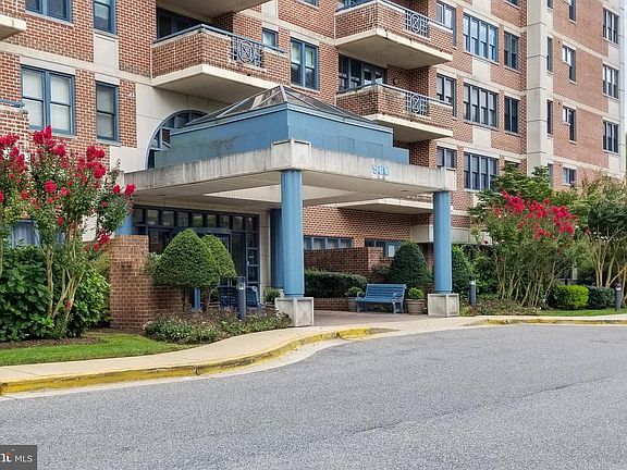 2nd image of 930 Astern Way Unit 103