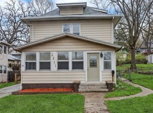 2211 SW 9th St, Des Moines, IA 50315