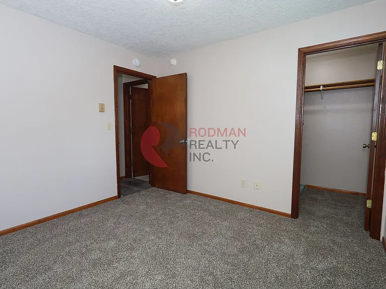 2045 Tibbetts Dr — Photo 9