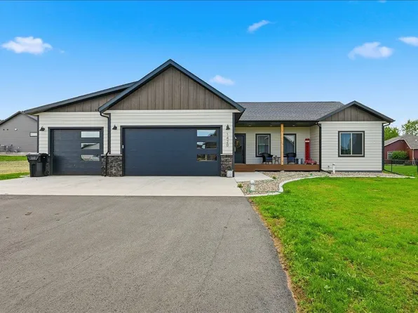 1420 Bozeman Ct, Spearfish, SD 57783