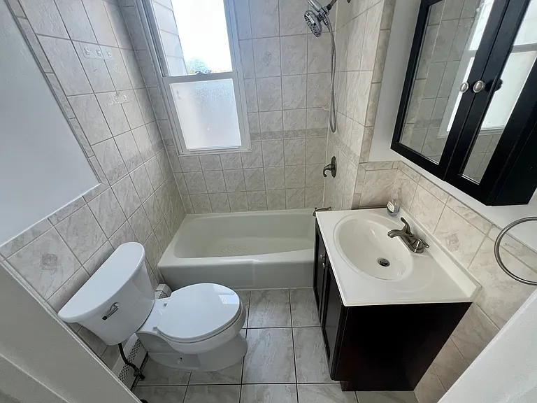 542 Valley Brook Ave #3 — Photo 6