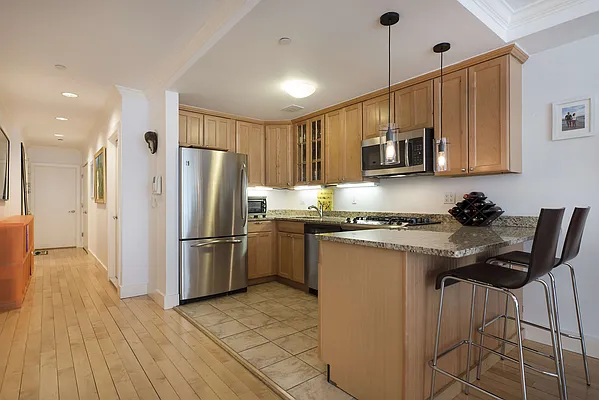 Sold by BSRG Realty | media 2