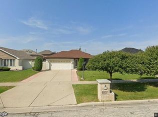 9312 S Oketo Ave, Bridgeview, IL 60455