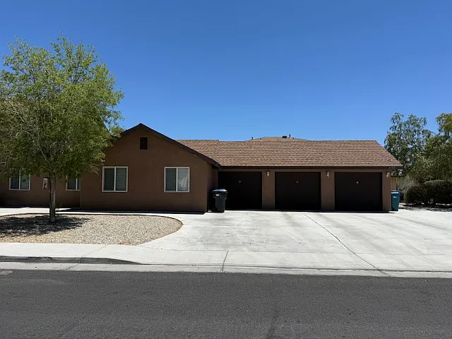 1532 N Erwin St #C — Photo 2