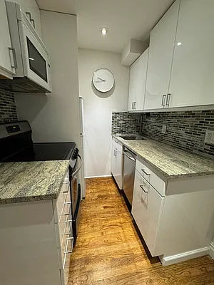 Rented by Corcoran | media 19