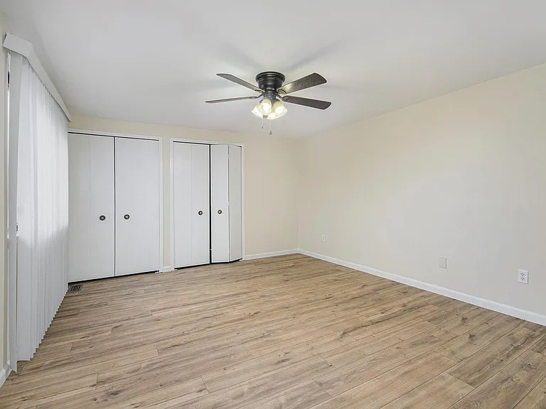 37313 Clubhouse Dr — Photo 15