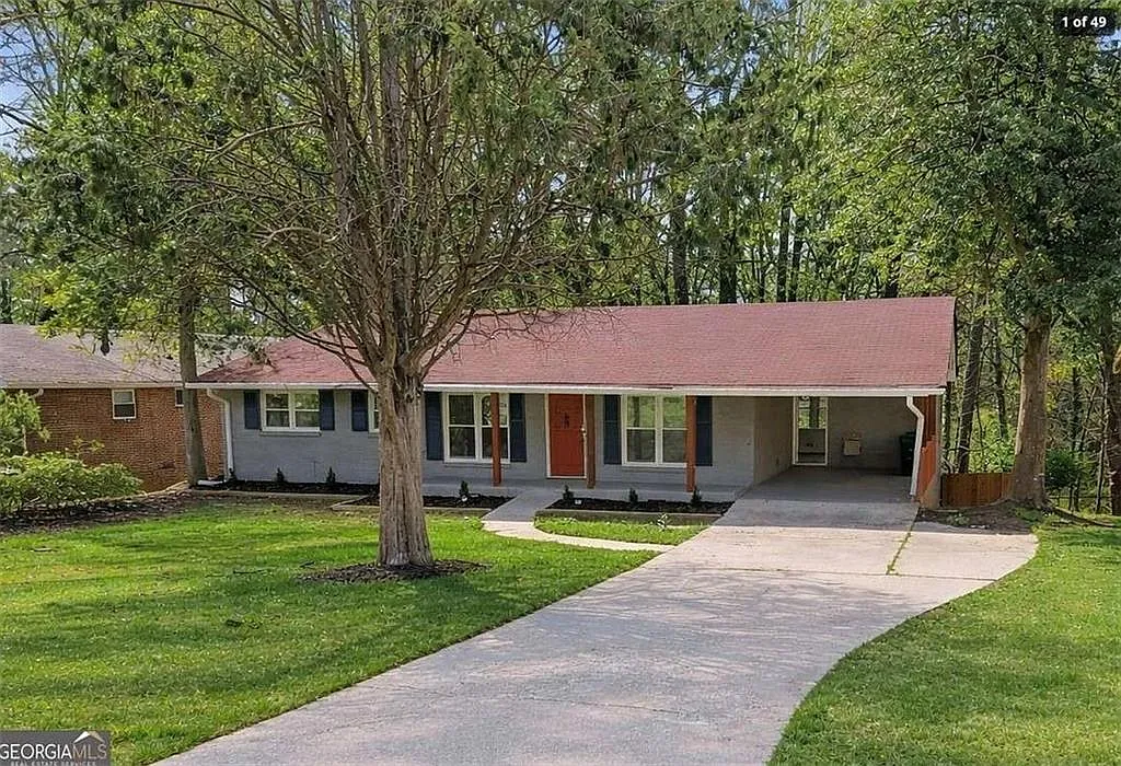 4 bed, 2.0 bath, 2012 sqft, $3,000 — Photo 1