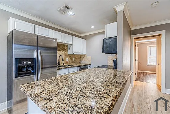 7770 Meadow Rd #114 — Photo 11