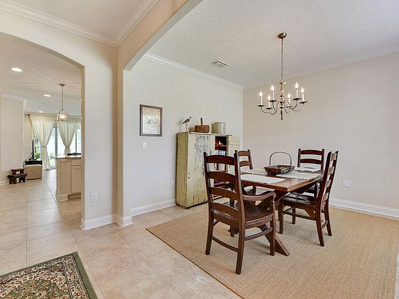 3rd image of 26 Kiwi Palm Ct