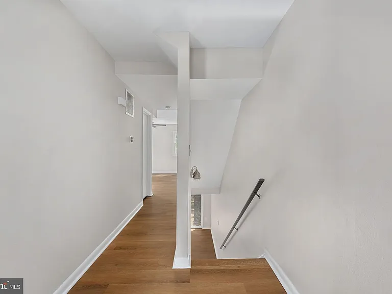 14843 Emberdale Dr — Photo 5