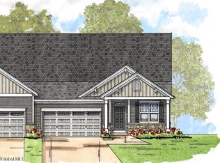 52 Daintree Dr, Saratoga Springs, NY 12866