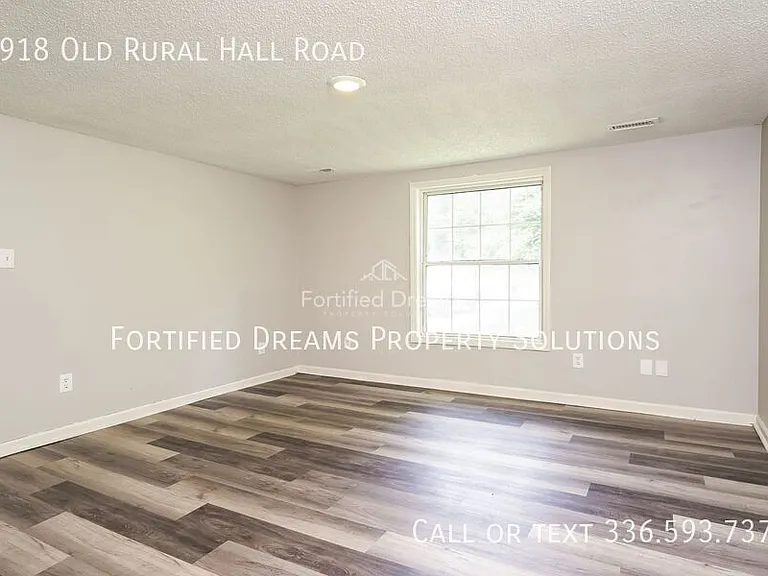 5918 Old Rural Hall Rd — Photo 4
