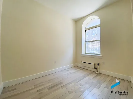 Rented by FirstService Realty (legacy) | media 13