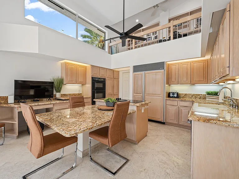 114 Waters Edge Dr — Photo 10