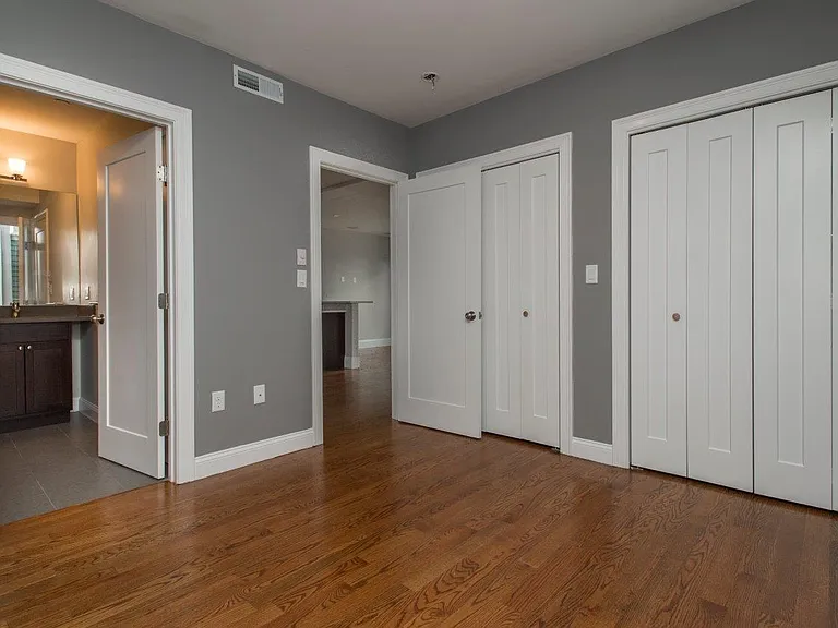 339 D St #15 — Photo 8