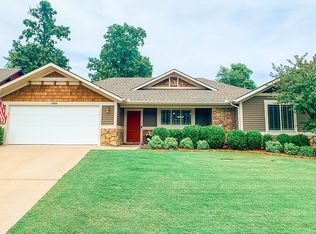 1000 Ravine St, Cave Springs, AR 72718