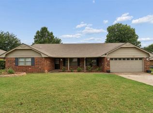 2013 Bella Vista Dr, Edmond, OK 73013
