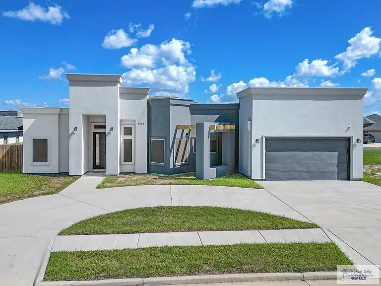 7283 Rain Forest Dr — Photo 2