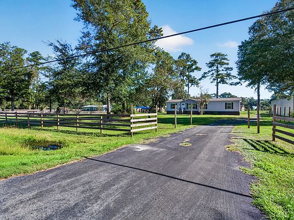 2nd image of 540444 Lem Turner Rd