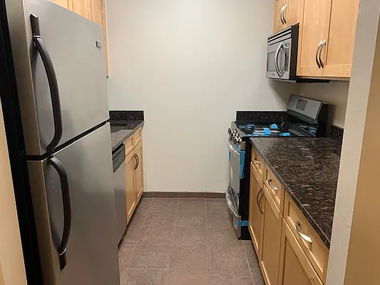 Rented by Compass | media 12