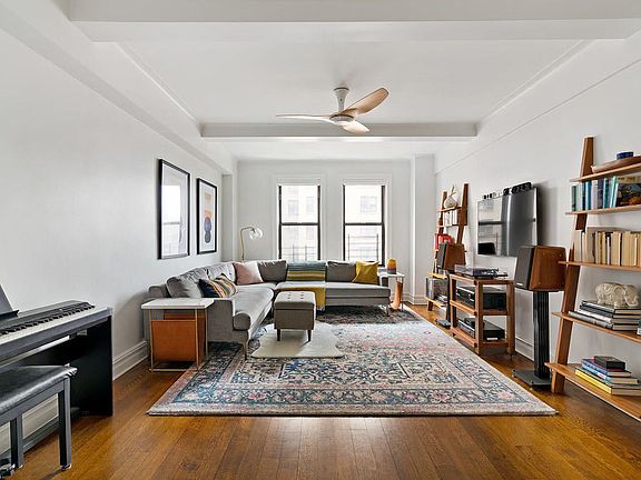 2nd image of 110 W 86th St APT 9A
